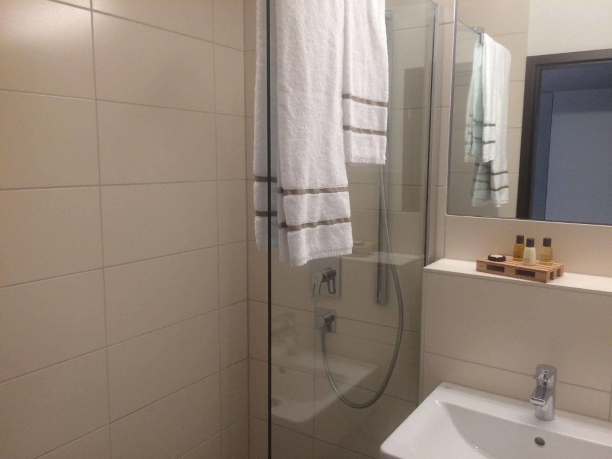 Hotel Am Engelberg ヴィンターバッハ エクステリア 写真